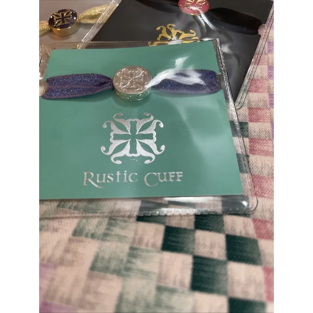Lot of 4 Rustic Cuff Logo‎ Hair ties New In Original Packages Great Quality Gift